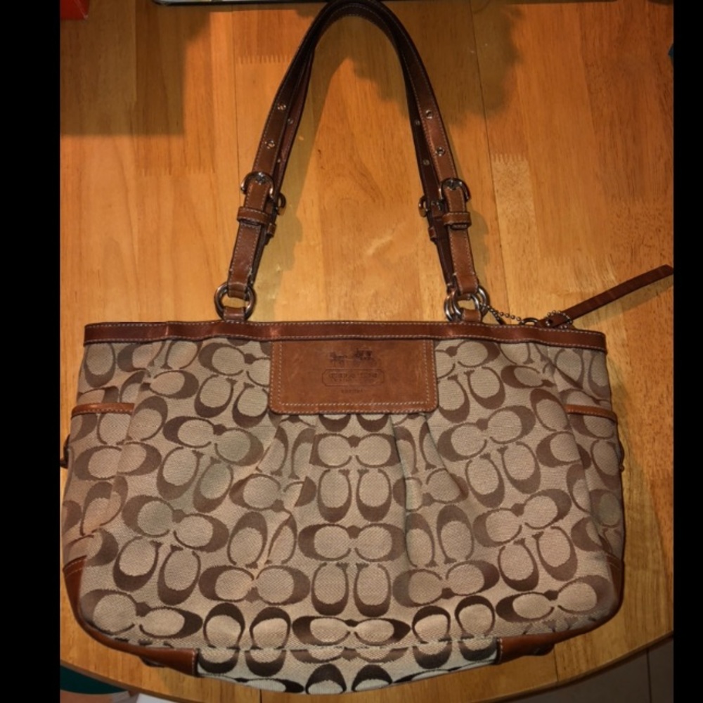 Coach Medium Tote